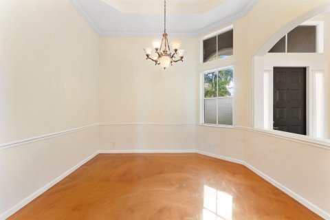 House in Lake Worth, Florida 5 bedrooms, 267.09 sq.m. № 2405860 - photo 14