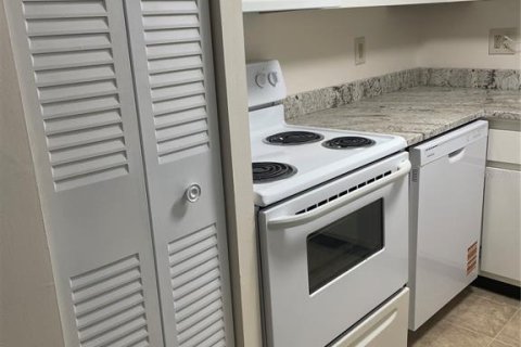 Copropriété à louer à Seminole, Floride: 1 chambre, 62.24 m2 № 2213415 - photo 11