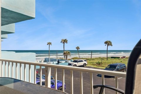 Condo in Daytona Beach, Florida, 1 bedroom  № 2118799 - photo 15