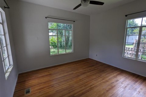 House in Lakeland, Florida 3 bedrooms, 112.13 sq.m. № 1907127 - photo 15