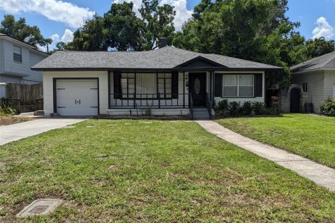 House in Lakeland, Florida 3 bedrooms, 112.13 sq.m. № 1907127 - photo 1