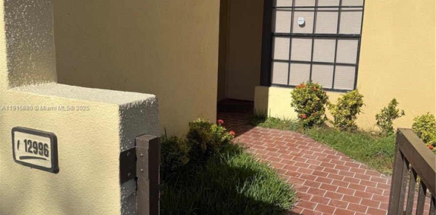 Condo in Miami, Florida, 2 bedrooms  № 1971018