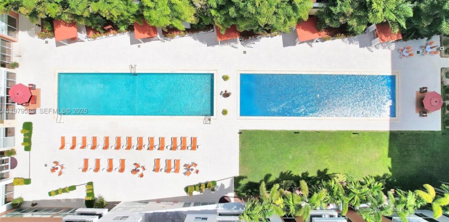 Condo à Aventura, Floride, 2 chambres  № 2050027