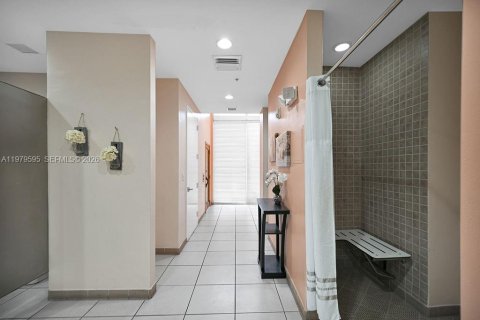 Copropriété à louer à Aventura, Floride: 2 chambres, 101.45 m2 № 2050027 - photo 13