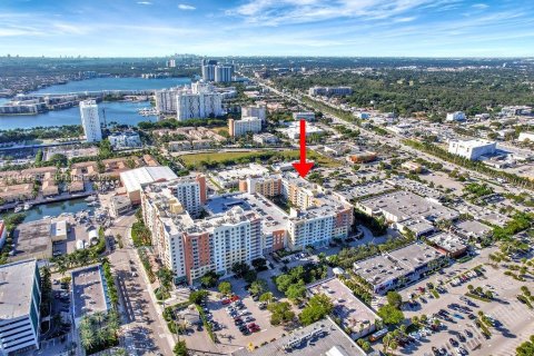 Copropriété à louer à Aventura, Floride: 2 chambres, 101.45 m2 № 2050027 - photo 17