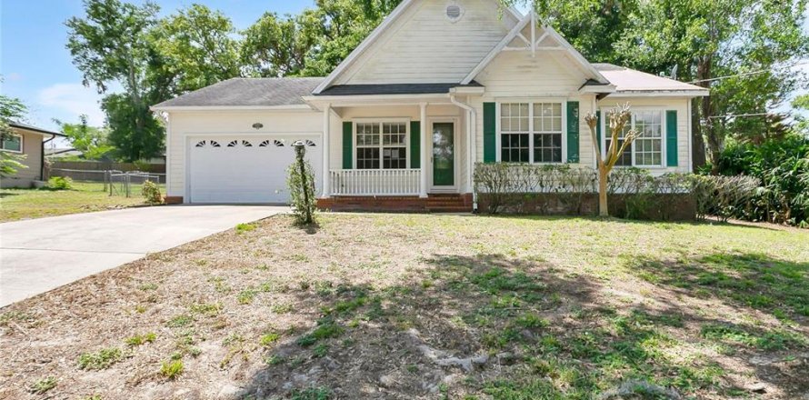 Villa ou maison à Mount Dora, Floride 3 chambres, 156.82 m2 № 2148339