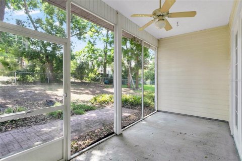 Villa ou maison à vendre à Mount Dora, Floride: 3 chambres, 156.82 m2 № 2148339 - photo 21