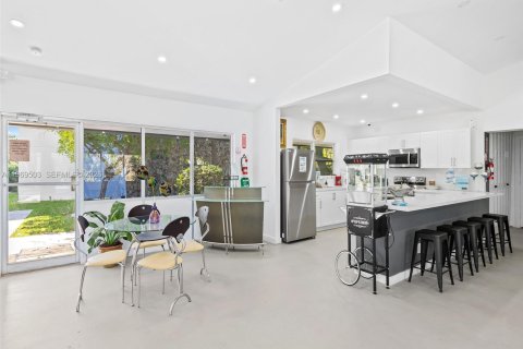 Copropriété à vendre à Hallandale Beach, Floride: 2 chambres, 101.45 m2 № 2031229 - photo 23