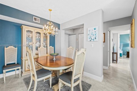 Copropriété à vendre à Hallandale Beach, Floride: 2 chambres, 101.45 m2 № 2031229 - photo 3