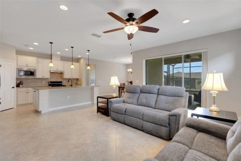 House in Davenport, Florida 2 bedrooms, 170.1 sq.m. № 1899975 - photo 7