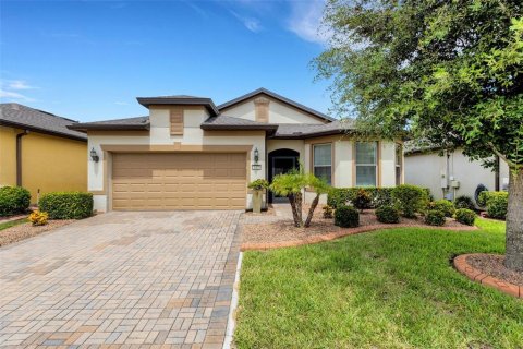 House in Davenport, Florida 2 bedrooms, 170.1 sq.m. № 1899975 - photo 2