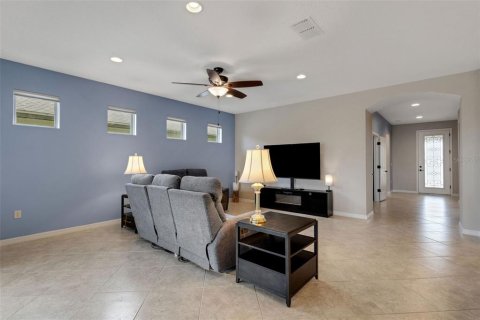 House in Davenport, Florida 2 bedrooms, 170.1 sq.m. № 1899975 - photo 10