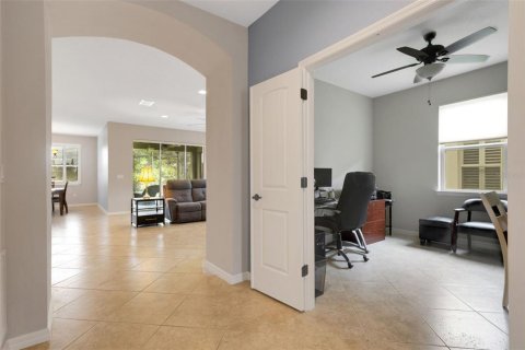 House in Davenport, Florida 2 bedrooms, 170.1 sq.m. № 1899975 - photo 5