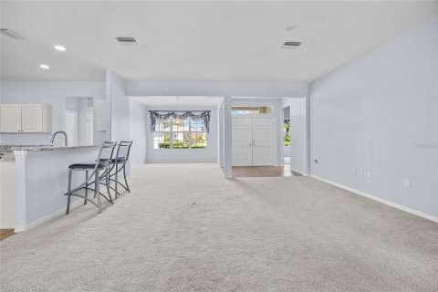 House in Summerfield, Florida 2 bedrooms, 163.69 sq.m. № 1874053 - photo 8
