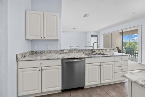 House in Summerfield, Florida 2 bedrooms, 163.69 sq.m. № 1874053 - photo 14