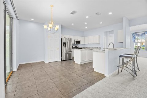 House in Summerfield, Florida 2 bedrooms, 163.69 sq.m. № 1874053 - photo 10
