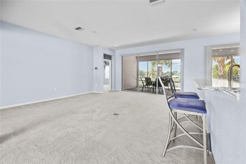 House in Summerfield, Florida 2 bedrooms, 163.69 sq.m. № 1874053 - photo 7