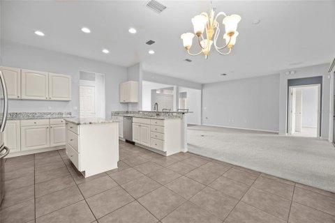 House in Summerfield, Florida 2 bedrooms, 163.69 sq.m. № 1874053 - photo 12