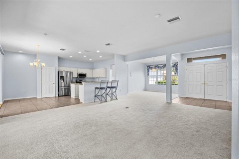 House in Summerfield, Florida 2 bedrooms, 163.69 sq.m. № 1874053 - photo 9