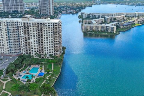 Купить кондоминиум в Авентура, Флорида 1 спальня, 85.28м2, № 1964114 - фото 6