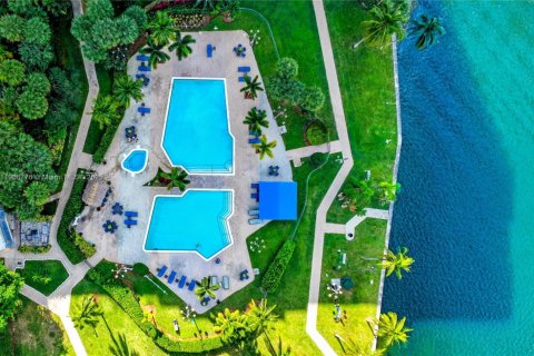 Купить кондоминиум в Авентура, Флорида 1 спальня, 85.28м2, № 1964114 - фото 20