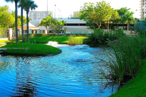 Купить кондоминиум в Авентура, Флорида 1 спальня, 85.28м2, № 1964114 - фото 11