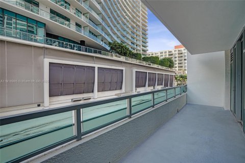 Copropriété à vendre à Miami, Floride: 1 chambre, 66.05 m2 № 1973722 - photo 18