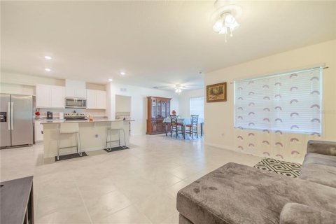 Villa ou maison à vendre à Haines City, Floride: 3 chambres, 155.05 m2 № 2344836 - photo 10