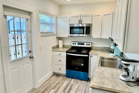 Villa ou maison à Fort Lauderdale, Floride 2 chambres, 81.75 m2 № 2087790
