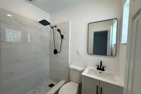 Villa ou maison à louer à Fort Lauderdale, Floride: 2 chambres, 81.75 m2 № 2087790 - photo 6