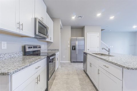 Снять в аренду таунхаус в Уэсли-Чепел, Флорида 6 комнат, 145.3м2, № 1824545 - фото 2