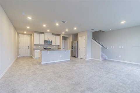 Снять в аренду таунхаус в Уэсли-Чепел, Флорида 6 комнат, 145.3м2, № 1824545 - фото 4