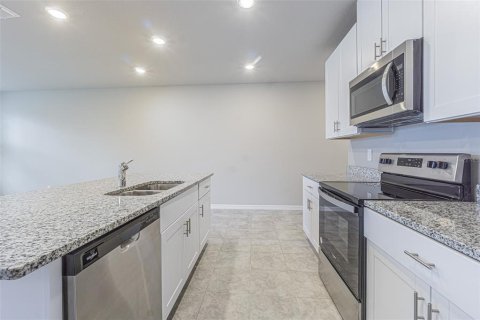 Снять в аренду таунхаус в Уэсли-Чепел, Флорида 6 комнат, 145.3м2, № 1824545 - фото 7