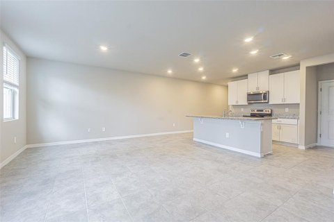 Снять в аренду таунхаус в Уэсли-Чепел, Флорида 6 комнат, 145.3м2, № 1824545 - фото 6