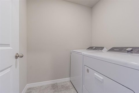 Снять в аренду таунхаус в Уэсли-Чепел, Флорида 6 комнат, 145.3м2, № 1824545 - фото 12