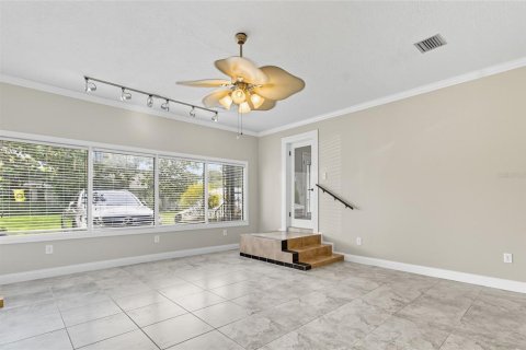 Casa en alquiler en Tampa, Florida, 4 dormitorios, 372.82 m2 № 1913502 - foto 9
