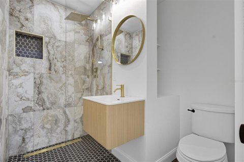 Casa en alquiler en Tampa, Florida, 4 dormitorios, 372.82 m2 № 1913502 - foto 18