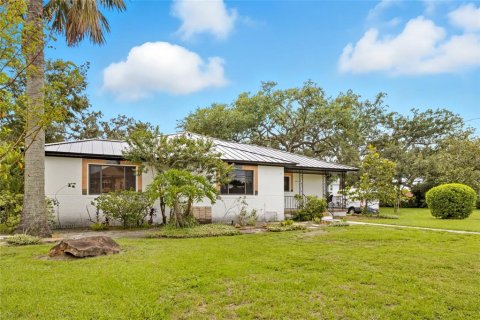 Casa en alquiler en Tampa, Florida, 4 dormitorios, 372.82 m2 № 1913502 - foto 2