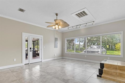 Casa en alquiler en Tampa, Florida, 4 dormitorios, 372.82 m2 № 1913502 - foto 8