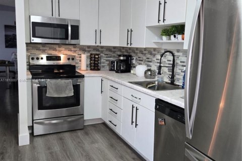 Condominio en venta en Miami, Florida, 2 dormitorios, 128.21 m2 № 1940032 - foto 7