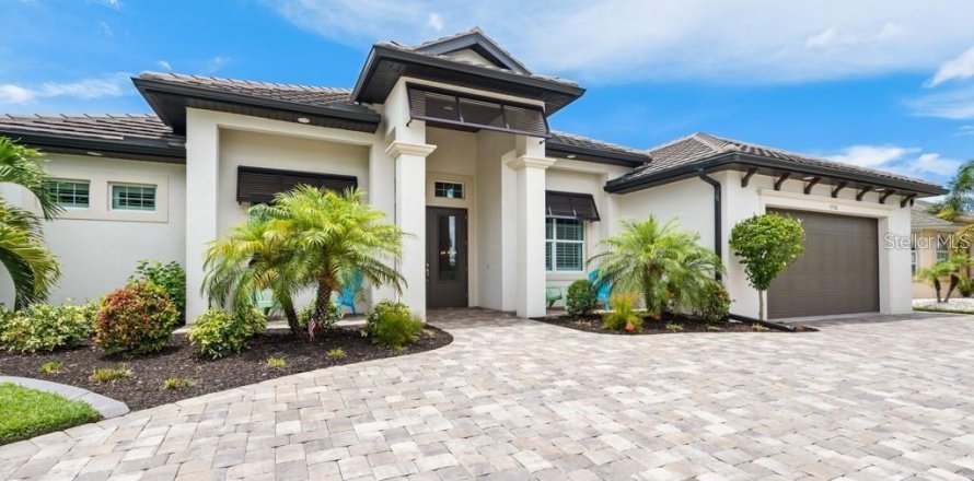 Touwnhouse à Port Charlotte, Floride 3 chambres, 278.43 m2 № 1721792
