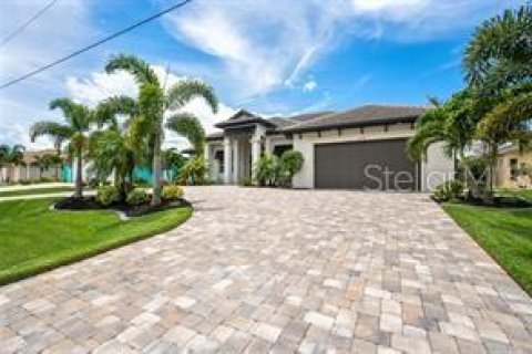 Touwnhouse à louer à Port Charlotte, Floride: 3 chambres, 278.43 m2 № 1721792 - photo 2