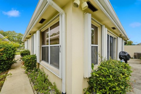 Casa en venta en Palm City, Florida, 3 dormitorios, 181.35 m2 № 2078364 - foto 28