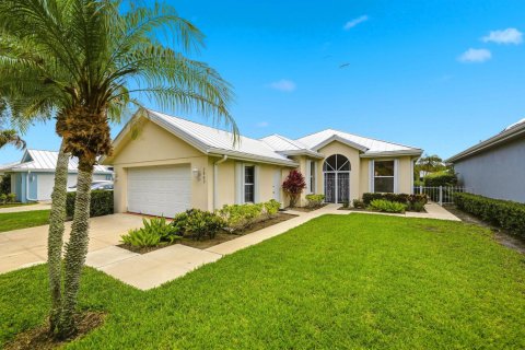 Casa en venta en Palm City, Florida, 3 dormitorios, 181.35 m2 № 2078364 - foto 2
