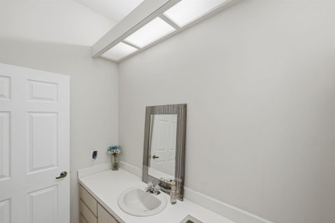 Casa en venta en Palm City, Florida, 3 dormitorios, 181.35 m2 № 2078364 - foto 24