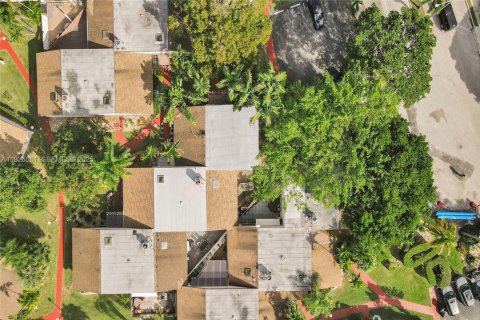 Villa ou maison à vendre à Hallandale Beach, Floride: 3 chambres, 150.87 m2 № 2034724 - photo 5