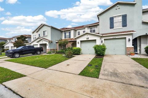 Touwnhouse à vendre à Kissimmee, Floride: 2 chambres, 128.76 m2 № 2230097 - photo 3