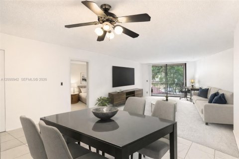 Condo à Hollywood, Floride, 1 chambre  № 2091326