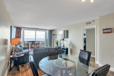 Condo in Fort Walton Beach, Florida, 2 bedrooms  № 562105 - photo 1