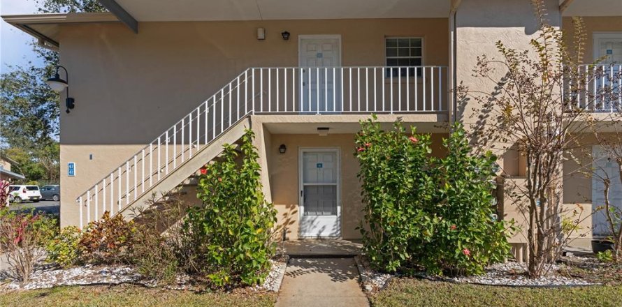 Condo in Ormond Beach, Florida, 2 bedrooms № 1539922